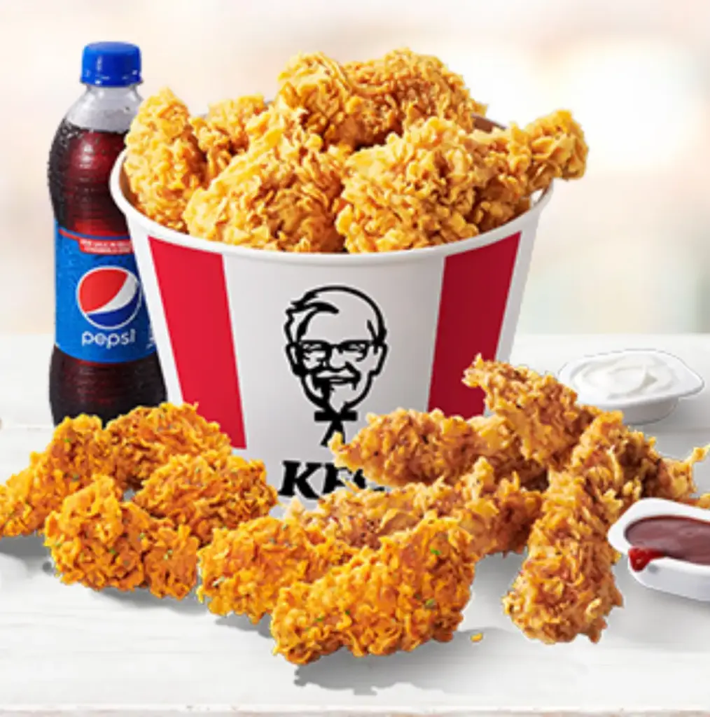 [CHIQBY-007] 6 pcs Fried Chicken + (2) Fries + (3) Bun + (2) Dip + (2) Ketchup + Coleslaw + Soft Drink (1L)